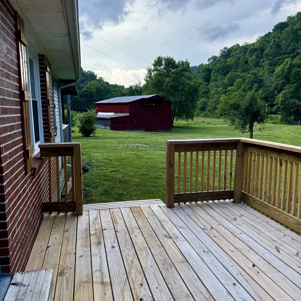 2625 Wartrace Highway Pleasant Shade TN 37145