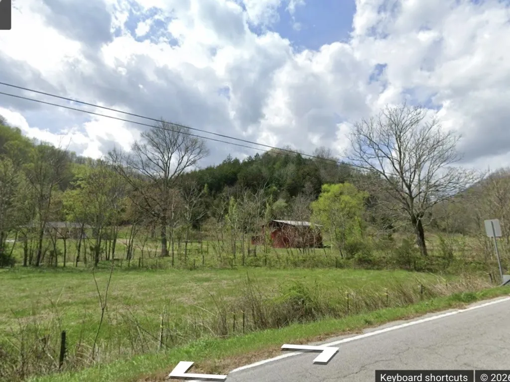 2625 Wartrace Highway Pleasant Shade TN 37145