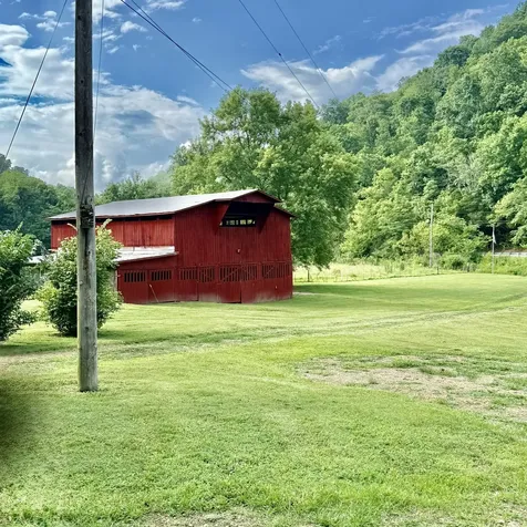 2625 Wartrace Highway Pleasant Shade TN 37145