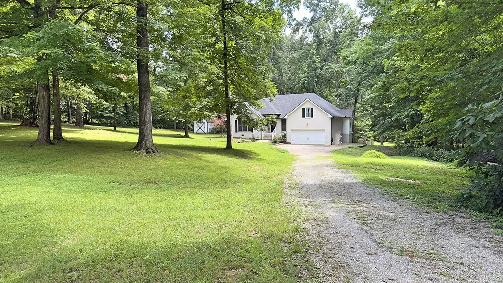 1681 Adswood Road Clarksville TN 37042
