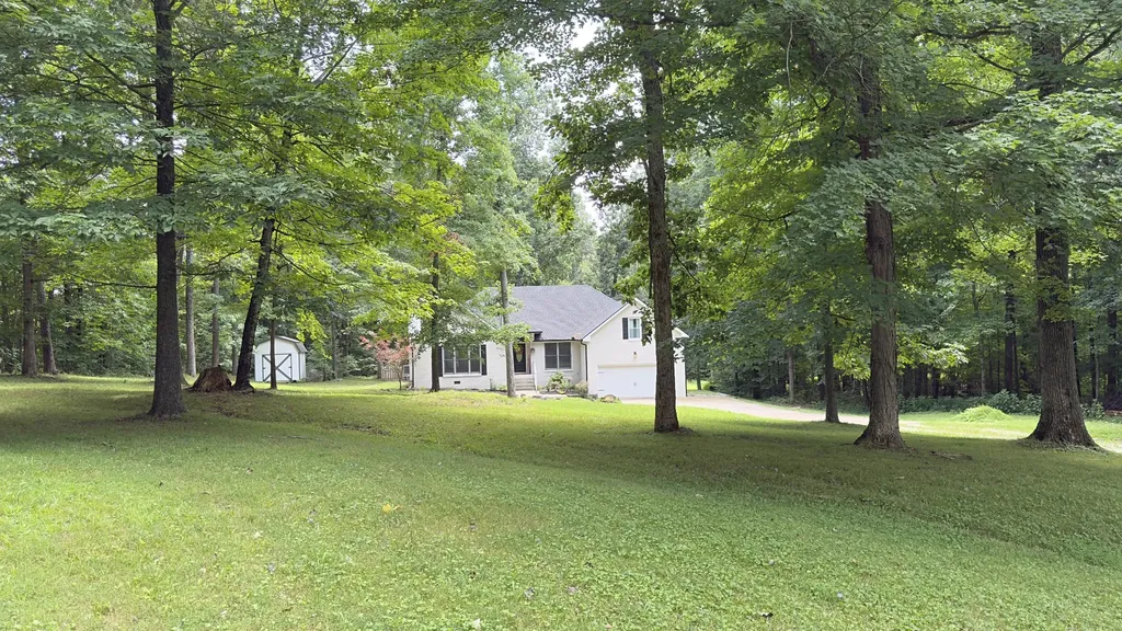 1681 Adswood Road Clarksville TN 37042