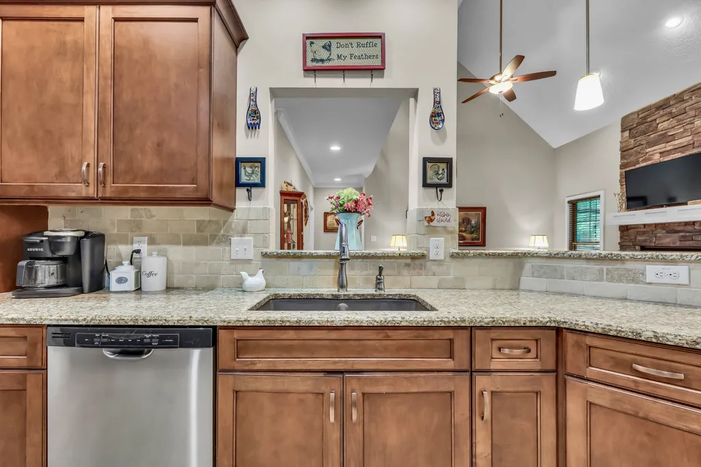 101 Vannoak Drive Clarksville TN 37043