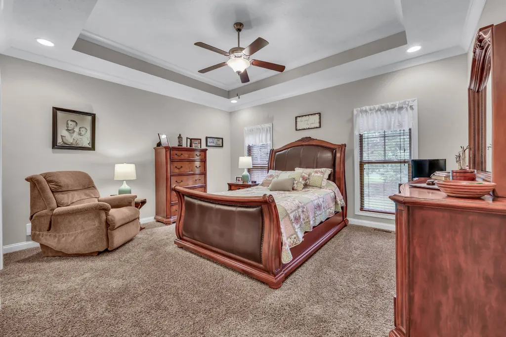 101 Vannoak Drive Clarksville TN 37043