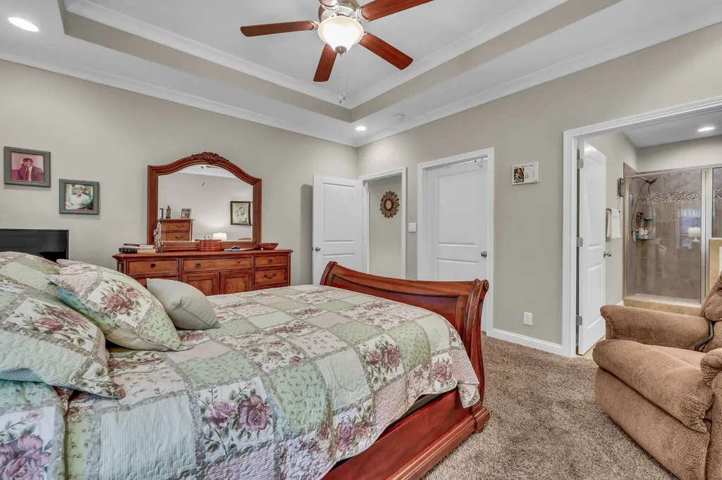 101 Vannoak Drive Clarksville TN 37043
