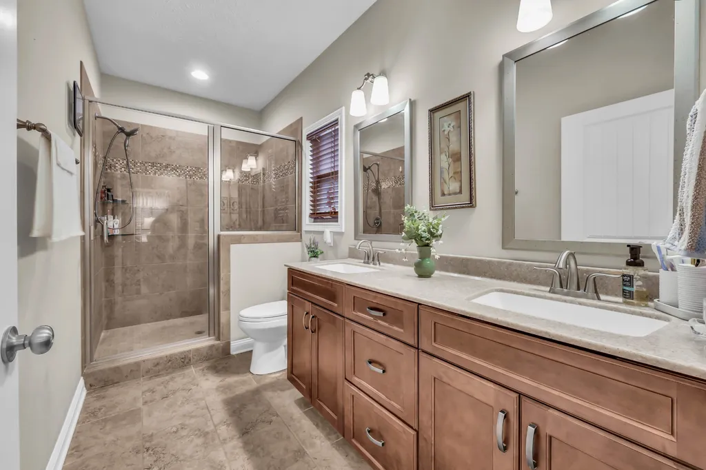 101 Vannoak Drive Clarksville TN 37043