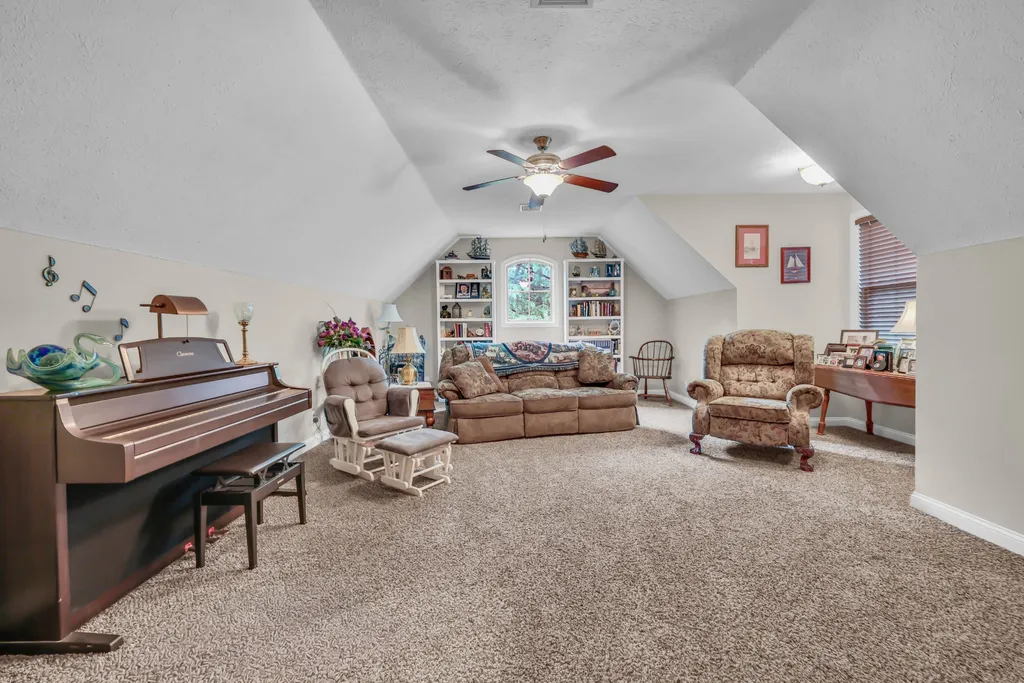 101 Vannoak Drive Clarksville TN 37043