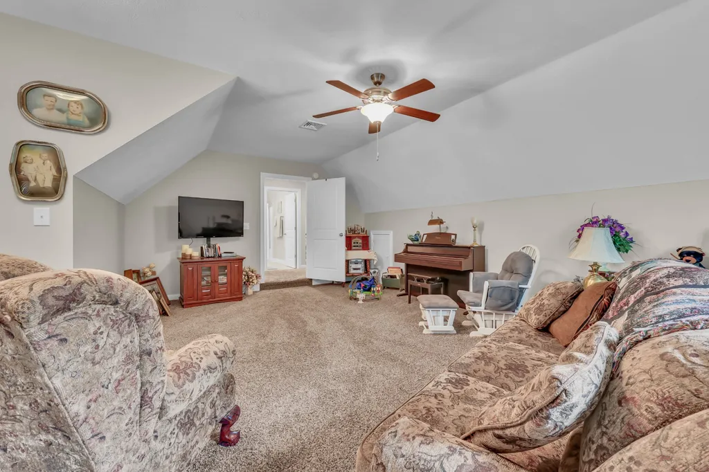 101 Vannoak Drive Clarksville TN 37043