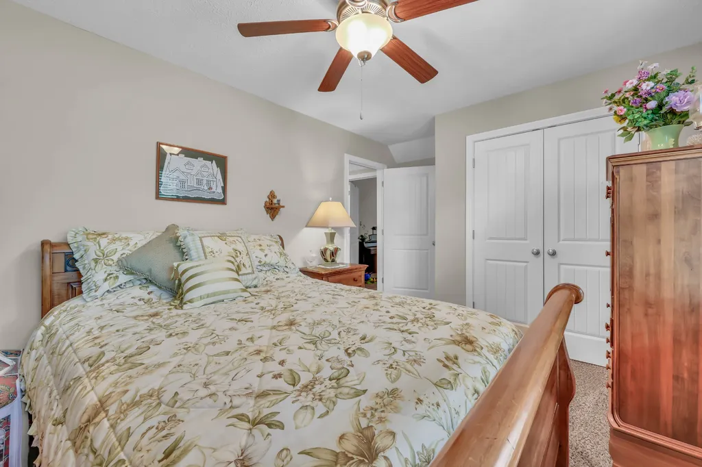 101 Vannoak Drive Clarksville TN 37043