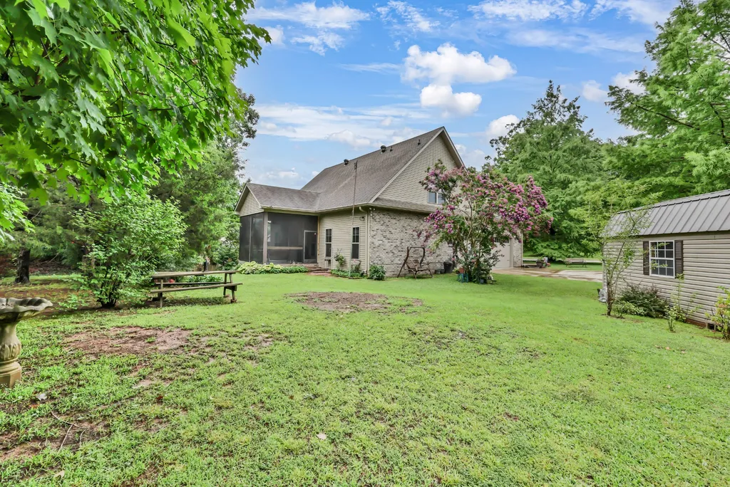 101 Vannoak Drive Clarksville TN 37043