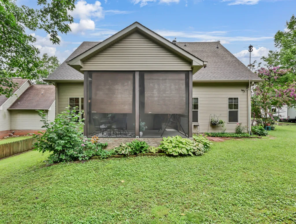 101 Vannoak Drive Clarksville TN 37043