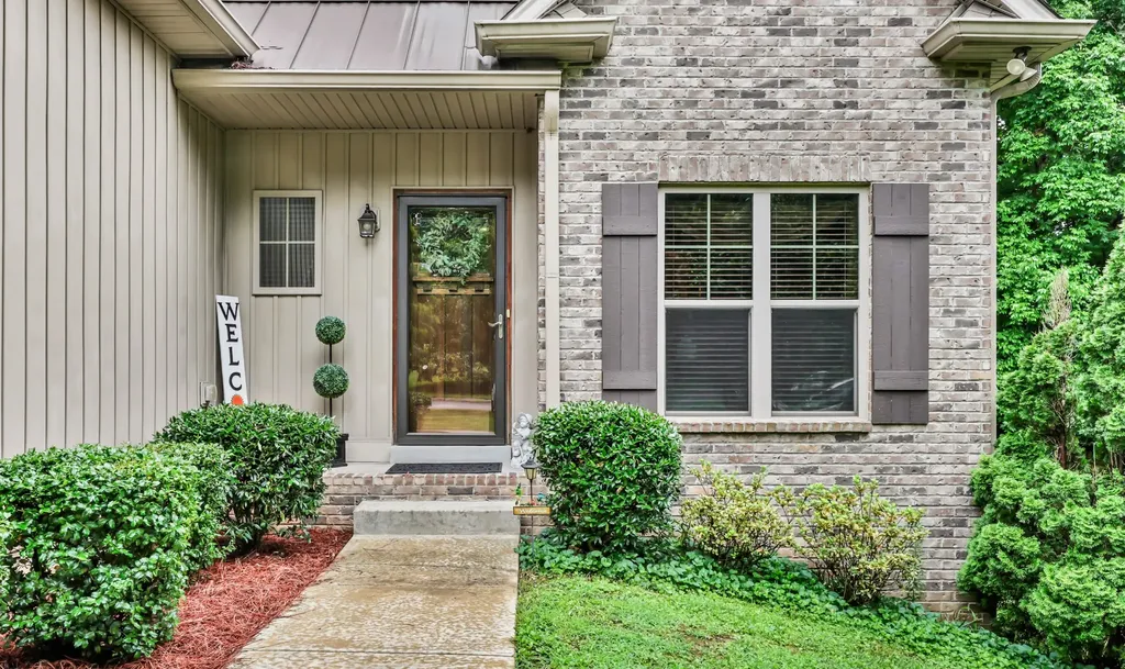 101 Vannoak Drive Clarksville TN 37043