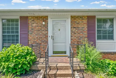 2111 Fleming Road Clarksville TN 37043