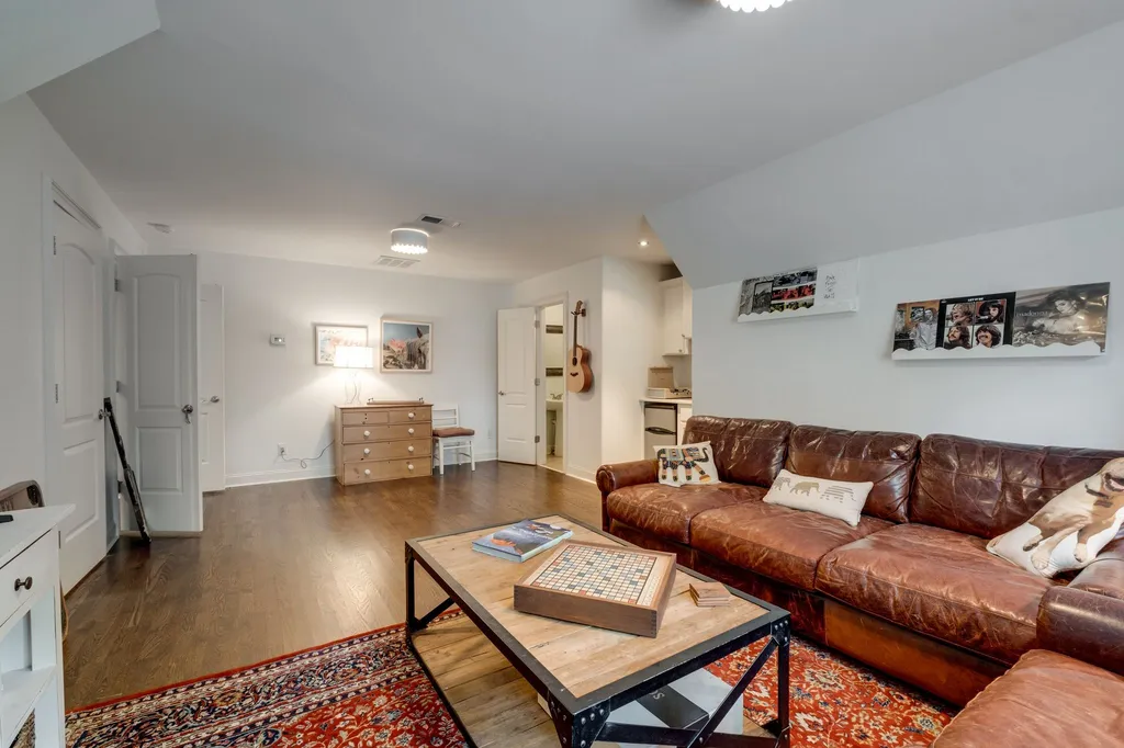 210B Page Road Nashville TN 37205