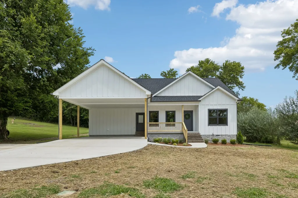 295 Meadow Drive Gordonsville TN 38563