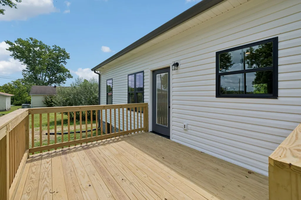 295 Meadow Drive Gordonsville TN 38563