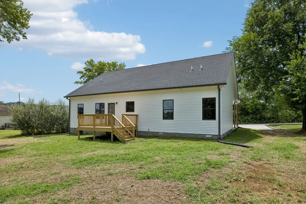 295 Meadow Drive Gordonsville TN 38563