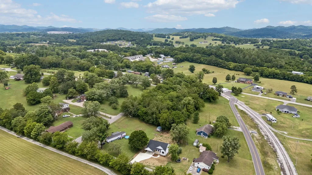 295 Meadow Drive Gordonsville TN 38563
