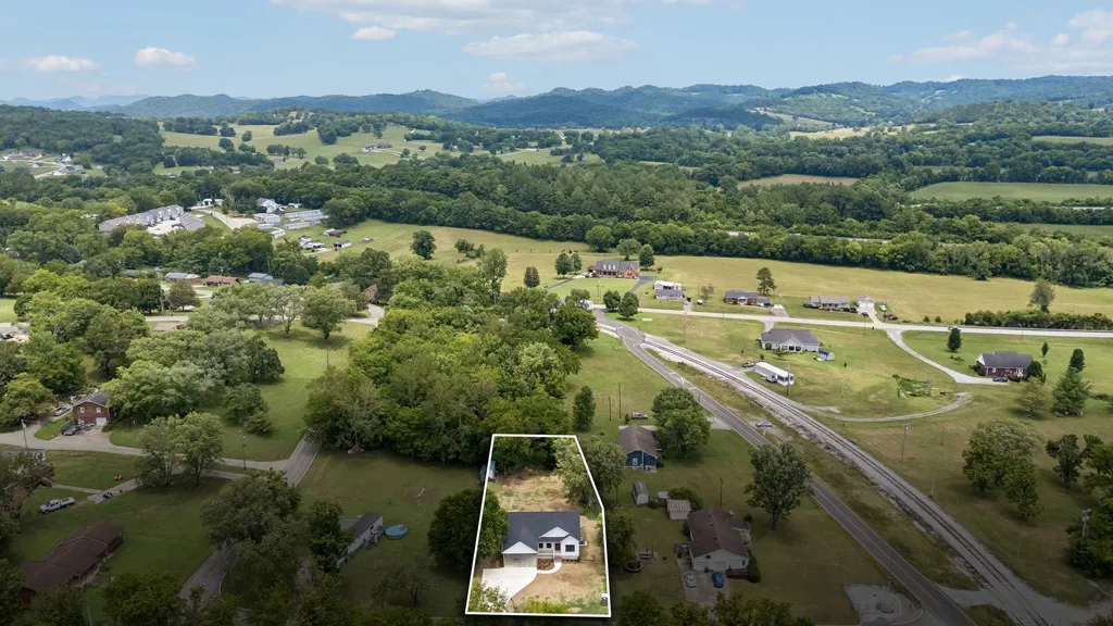 295 Meadow Drive Gordonsville TN 38563