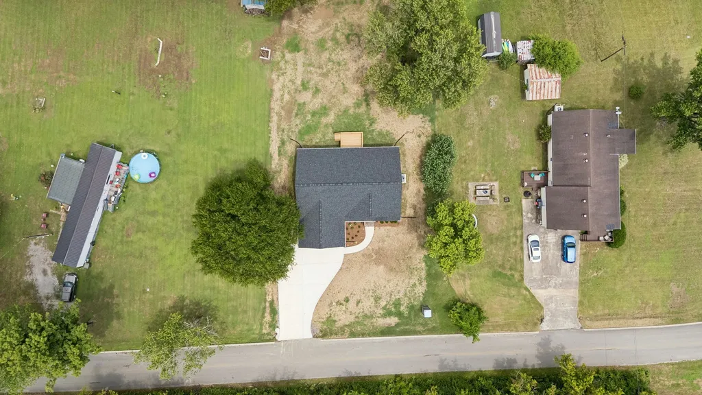 295 Meadow Drive Gordonsville TN 38563