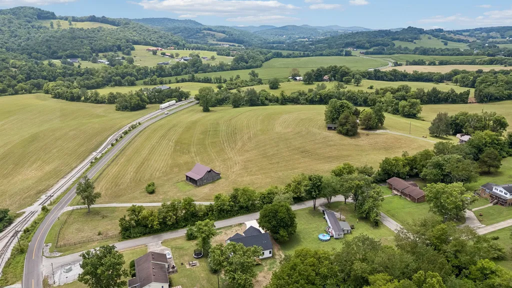 295 Meadow Drive Gordonsville TN 38563