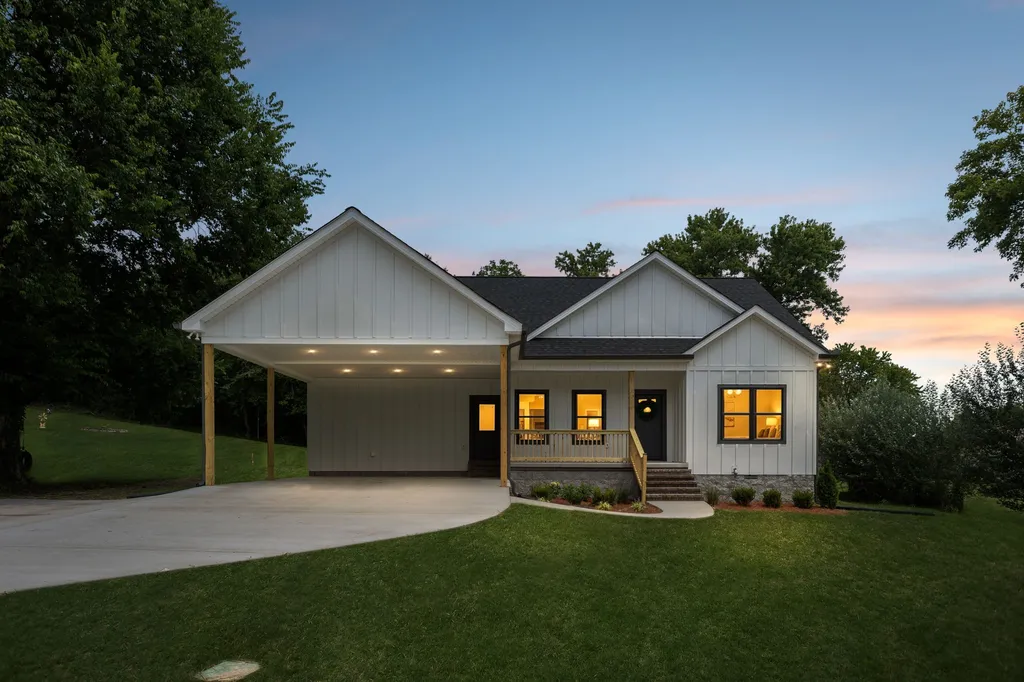 295 Meadow Drive Gordonsville TN 38563
