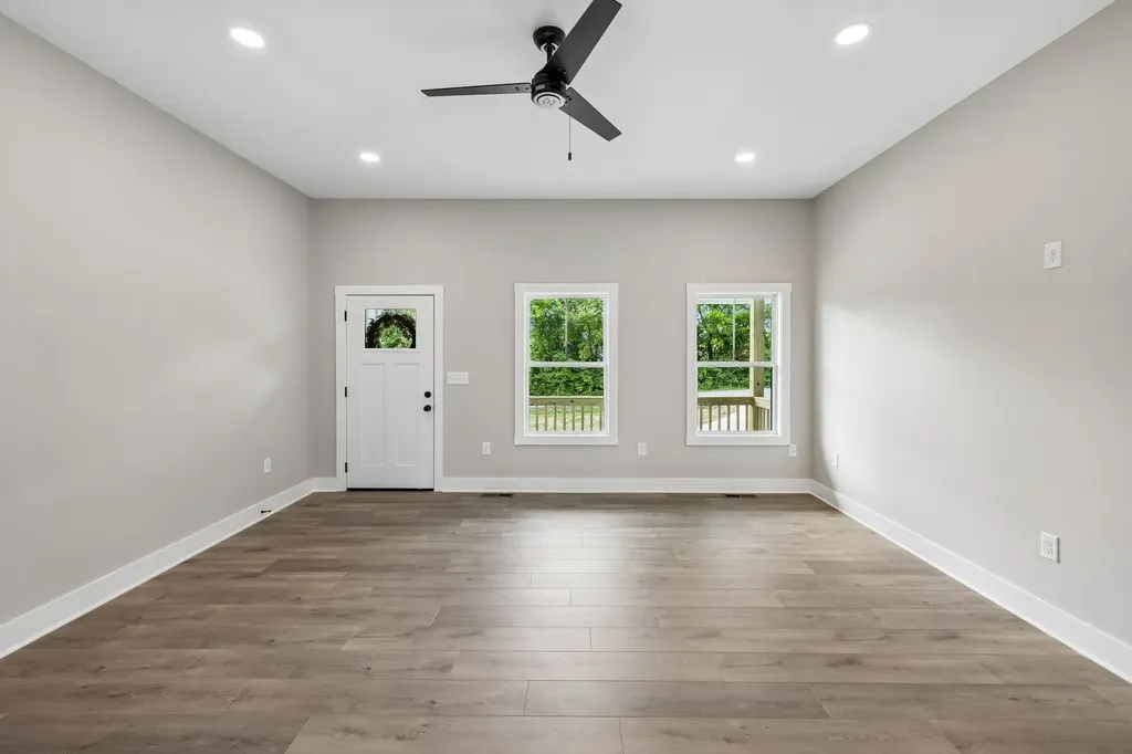 295 Meadow Drive Gordonsville TN 38563