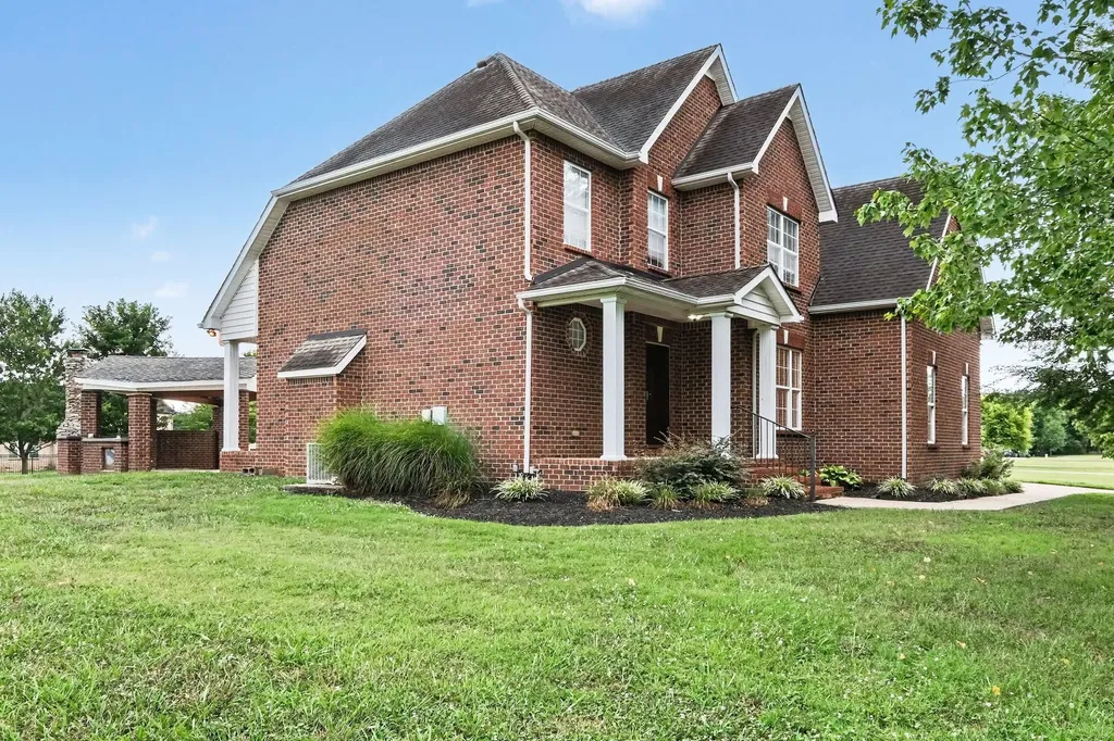 214 Jon Paul Court Murfreesboro TN 37128