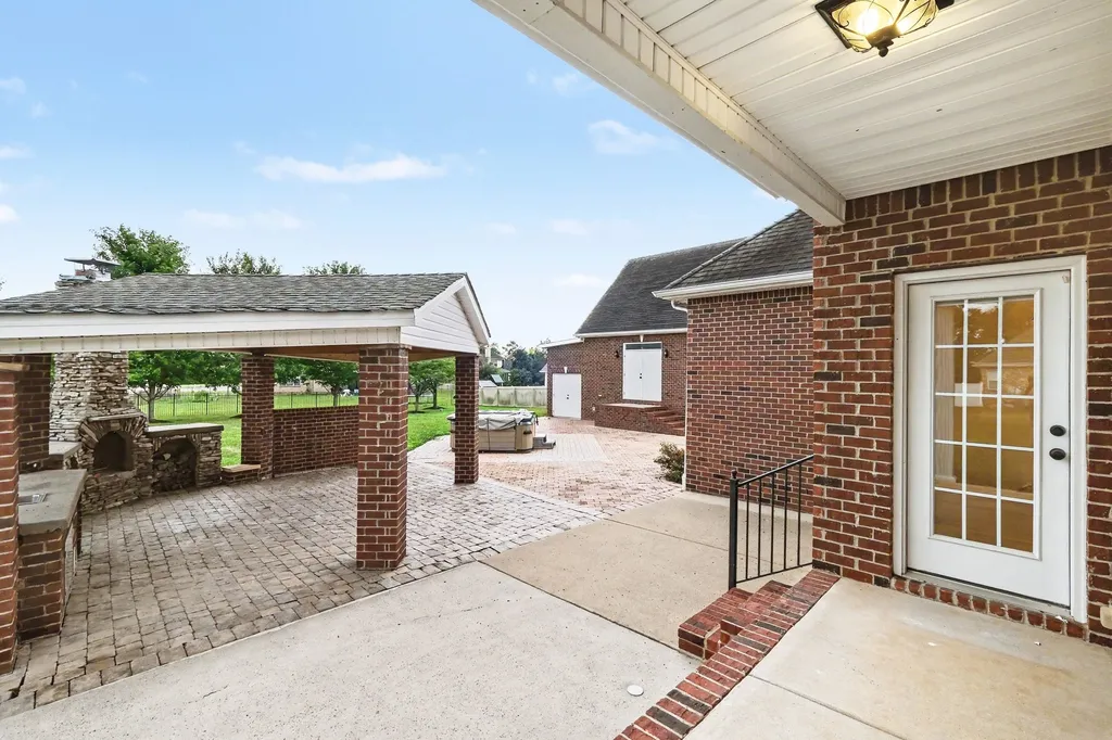 214 Jon Paul Court Murfreesboro TN 37128