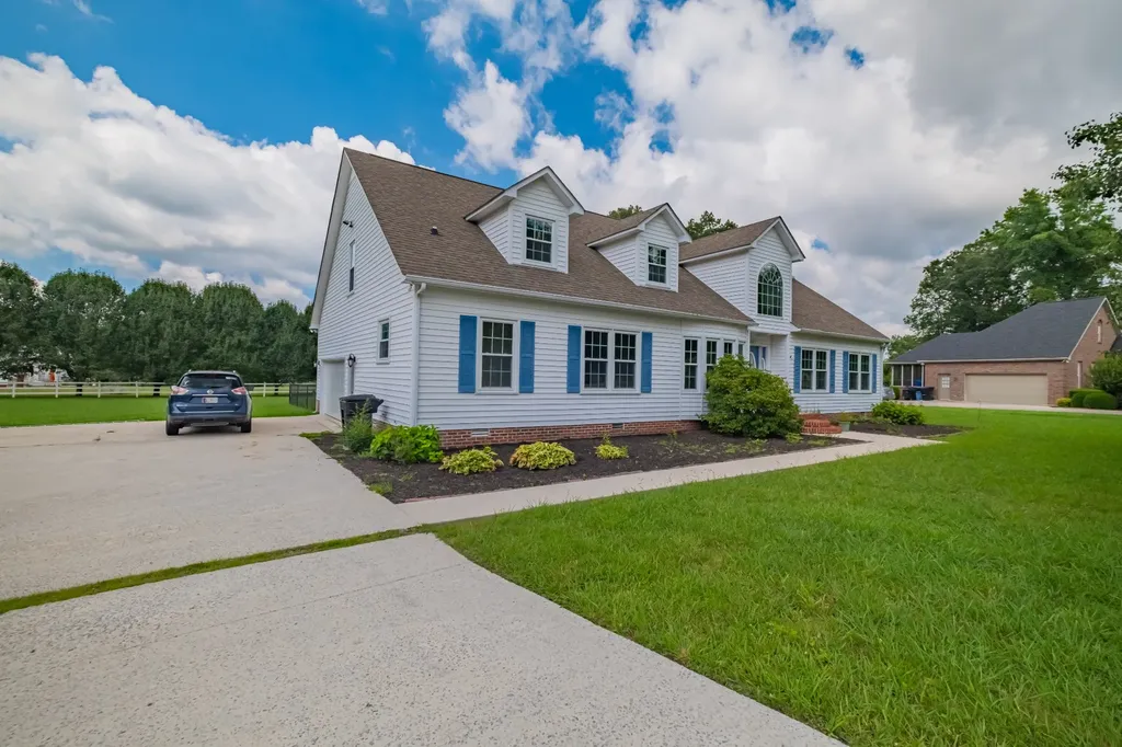 207 Ashley Court Tullahoma TN 37388