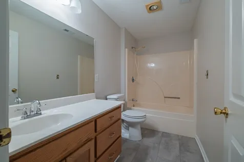 207 Ashley Court Tullahoma TN 37388