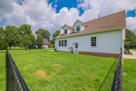 207 Ashley Court Tullahoma TN 37388