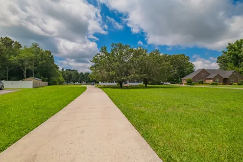 207 Ashley Court Tullahoma TN 37388