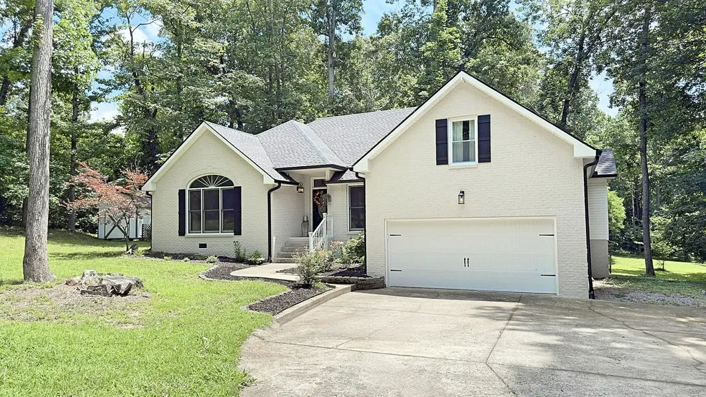 1681 Adswood Road Clarksville TN 37042