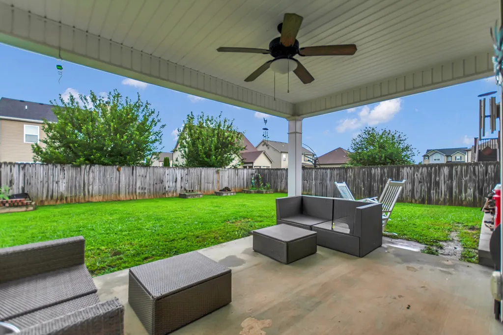 1907 Sunset Meadows Way Clarksville TN 37042
