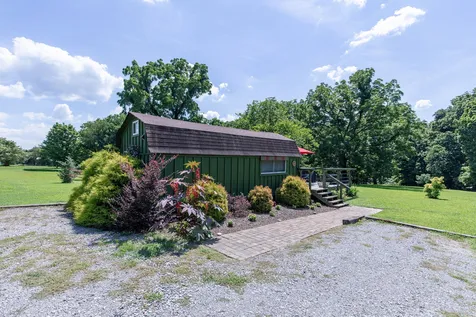 824 Dry Creek Road Goodlettsville TN 37072