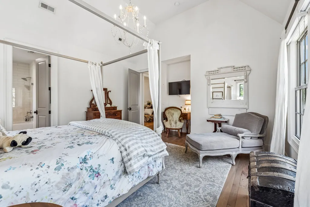 3719 Woodmont Boulevard Nashville TN 37215