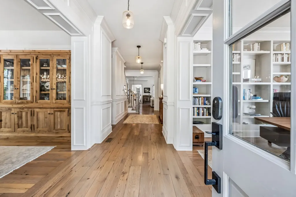 3719 Woodmont Boulevard Nashville TN 37215