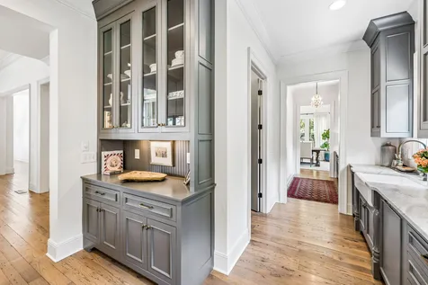 3719 Woodmont Boulevard Nashville TN 37215