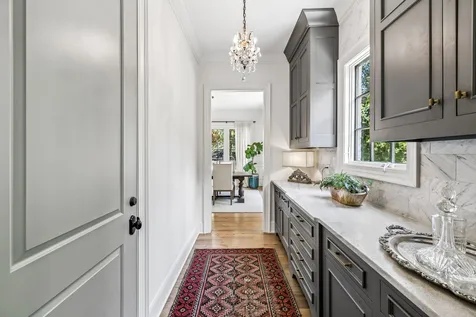 3719 Woodmont Boulevard Nashville TN 37215