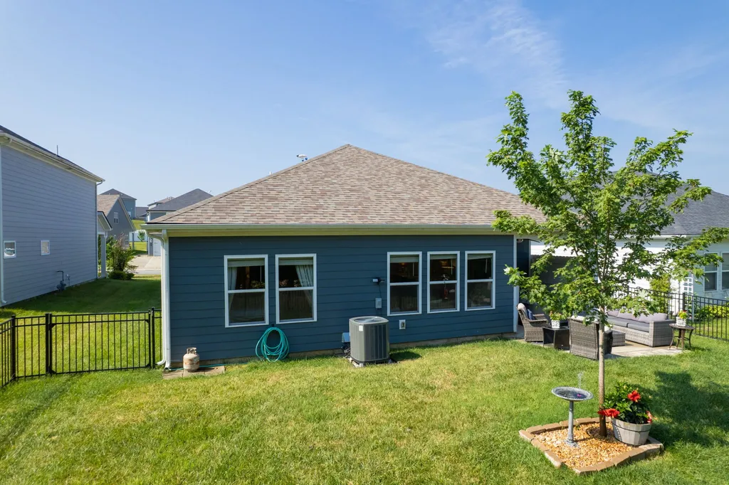 1094 Holland Ridge Way Lebanon TN 37090