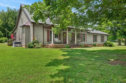 255 Sandy Road Dover TN 37058