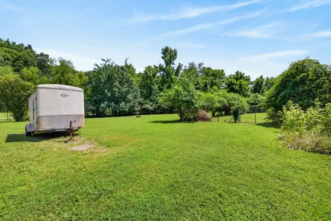 255 Sandy Road Dover TN 37058