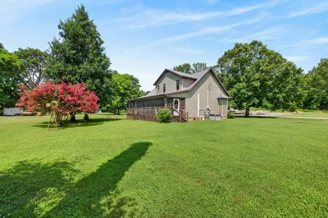 255 Sandy Road Dover TN 37058
