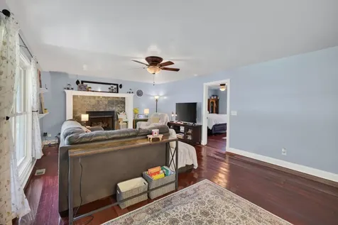 255 Sandy Road Dover TN 37058