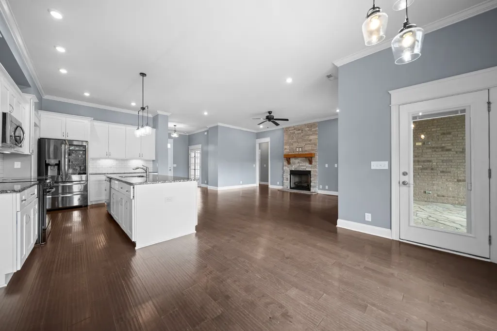 7566 Don Bruce Court Christiana TN 37037