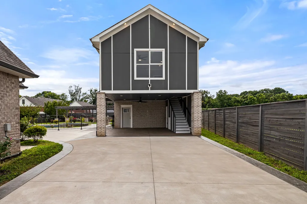 7566 Don Bruce Court Christiana TN 37037