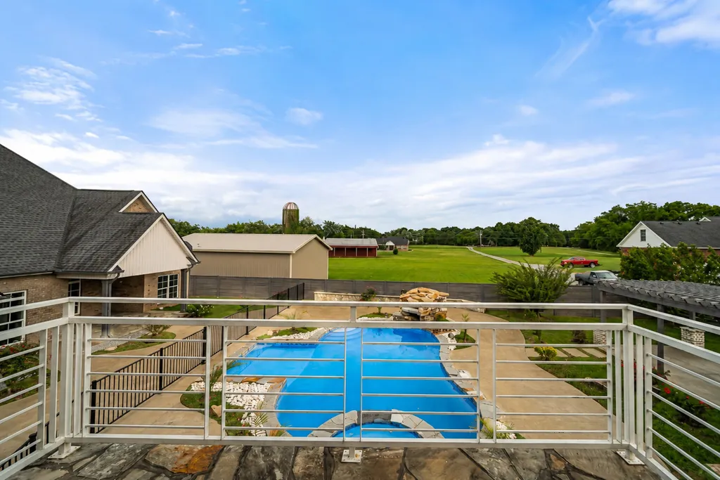 7566 Don Bruce Court Christiana TN 37037