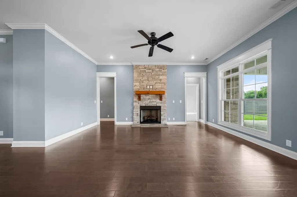 7566 Don Bruce Court Christiana TN 37037