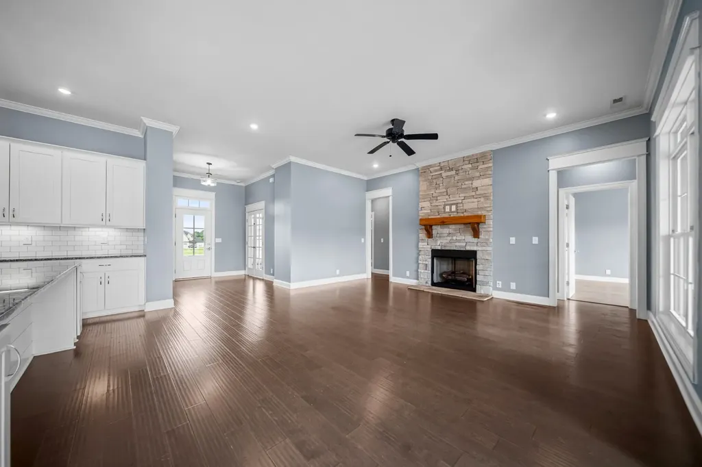 7566 Don Bruce Court Christiana TN 37037