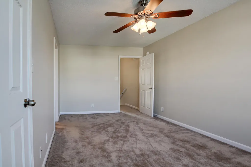 112 Alexander Boulevard Clarksville TN 37040